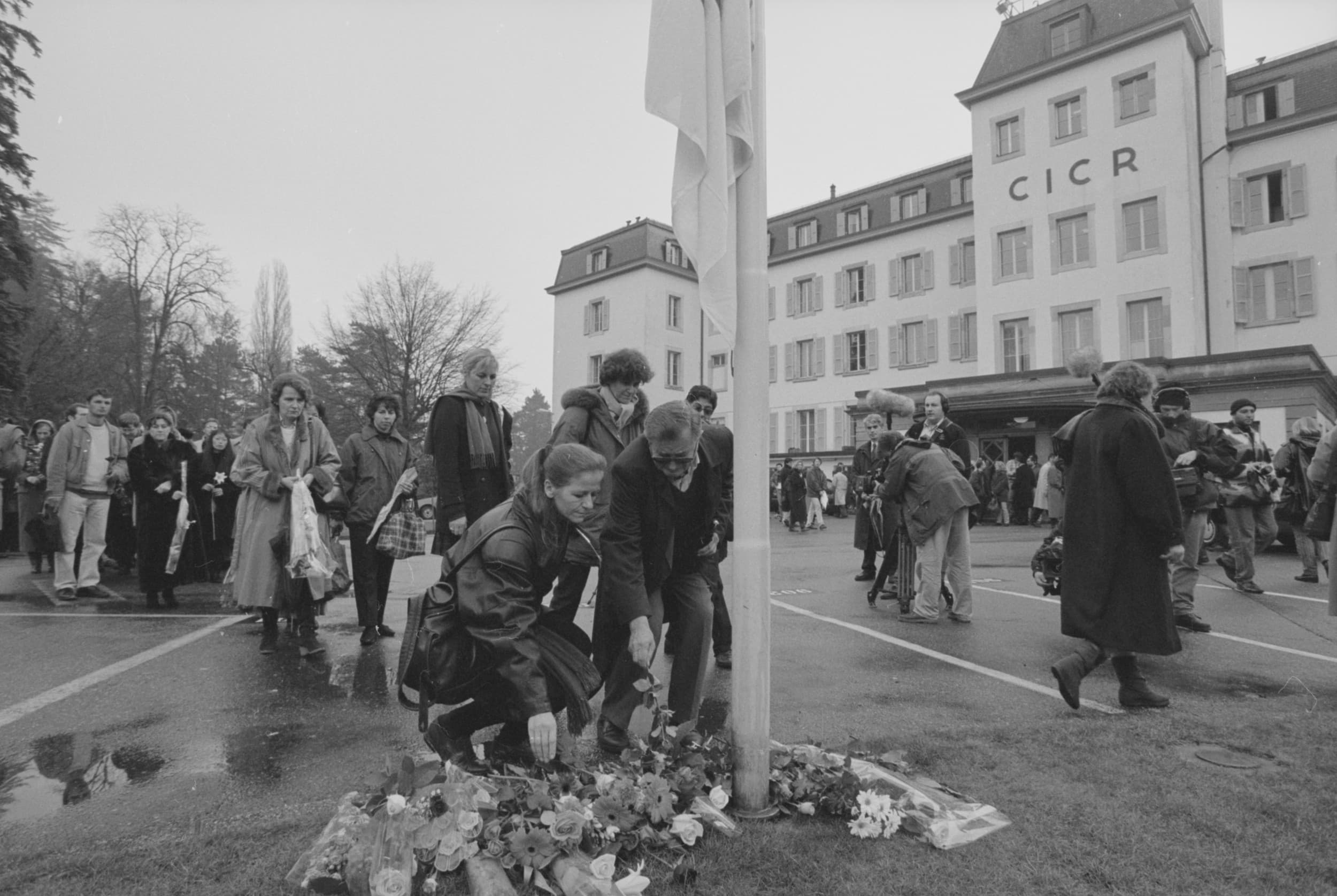 Marche silencieuse à la mémoire des six délégués du CICR assassinés en 1996